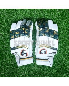 SG Savage Lite Batting Gloves Junior